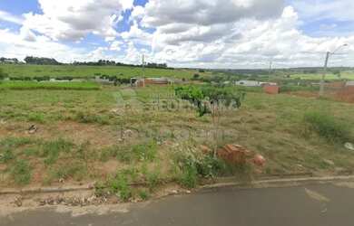 Imagem: O terreno possui 200m² de Área e está localizado em São