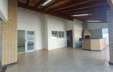 Imagem: A casa possui 3 Dormitórios, 4 Banheiros, 4 Vagas na garagem