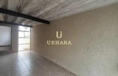 Imagem: A casa possui 2 Dormitórios, 1 Banheiro, 1 Vaga na garagem