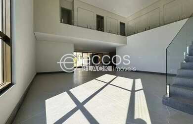 Imagem 2: Casa em condomínio à venda, 4 quartos, 4 suítes, Alphaville Lagoa dos...