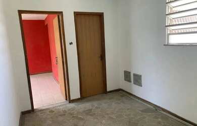 Imagem: O apartamento possui 2 Dormitórios, 1 Banheiro, 70m² de Área