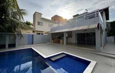 Imagem: A casa em condomínio possui 3 Dormitórios, 5 Banheiros, 4