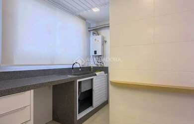 Imagem 2: Apartamento à venda em Meia Praia, Itapema