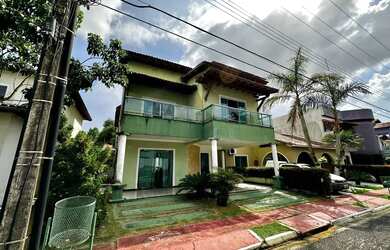 Imagem: A casa em condomínio possui 3 Dormitórios, 4 Banheiros, 2