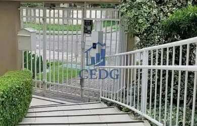 Imagem: O apartamento possui 2 Dormitórios, 1 Banheiro, 2 Vagas na