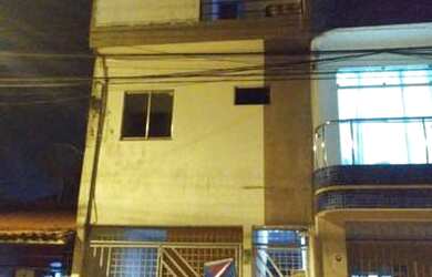 Imagem: A kitnet possui 1 Dormitório, 1 Banheiro e 1 Vaga na garagem