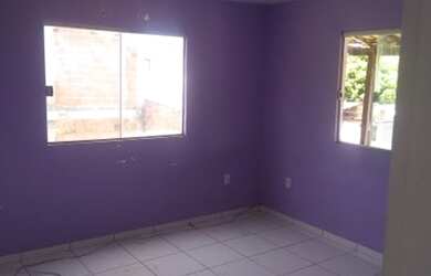 Imagem: A casa possui 3 Dormitórios, 2 Banheiros, 4 Vagas na garagem