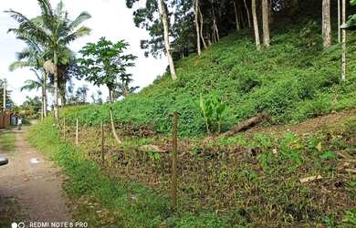 Imagem: O terreno possui 400m² de Área e está localizado em Boiçucanga