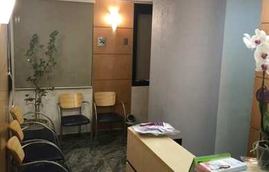 Imagem: O depósito possui 2 Vagas na garagem e 49m² de Área e está