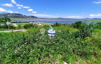 Imagem: O terreno possui 476m² de Área e está localizado em Monte