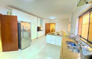 Imagem 8: CASA RES. 5 - 4 DORMITÓRIOS SENDO 2 SUÍTES, 4 VAGAS NA GARAGEM (2 COBERTAS E 2 DESCOBERTA