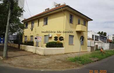 Imagem: O apartamento possui 2 Dormitórios, 1 Banheiro e 68m² de Área