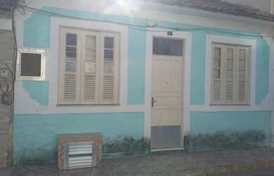 Imagem: A casa possui 3 Dormitórios, 1 Banheiro e 110m² de Área e