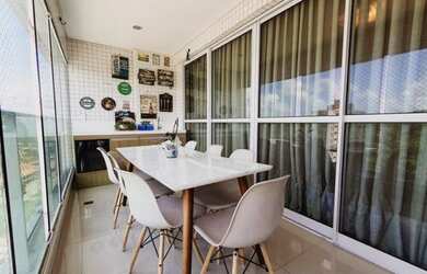 Imagem: O apartamento possui 3 Dormitórios, 4 Banheiros, 2 Vagas na