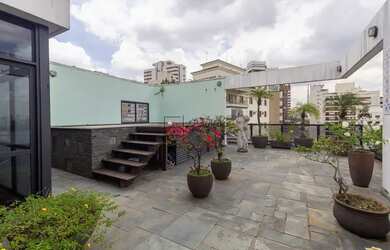 Imagem: O apartamento na cobertura possui 3 Dormitórios, 5 Banheiros