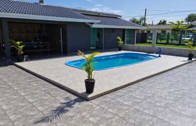 Imagem 3: Casa Alto Padrão Praia de Guaratuba C/ Piscina 350 metros do Mar Locação...