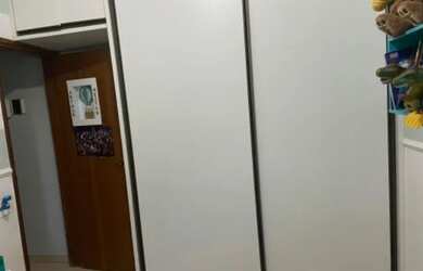 Imagem: A casa possui 3 Dormitórios, 2 Banheiros, 3 Vagas na garagem