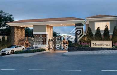 Imagem: A casa em condomínio possui 3 Dormitórios, 1 Banheiro, 2 Vagas