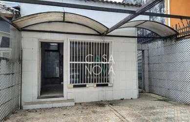 Imagem: A casa possui 3 Dormitórios, 1 Banheiro, 2 Vagas na garagem