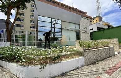 Imagem: O depósito possui 1 Vaga na garagem, 14m² de Área e está