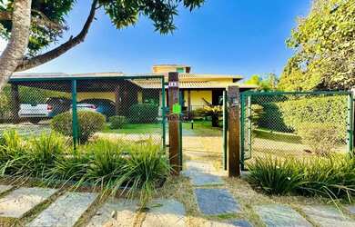 Imagem: A casa em condomínio possui 5 Dormitórios, 5 Banheiros, 4