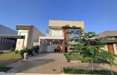 Imagem: A casa em condomínio possui 3 Dormitórios, 4 Banheiros, 2