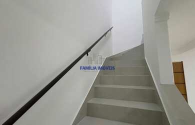 Imagem 5: Casa reformada para alugar com 3 dormitórios no Embaré Santos SP