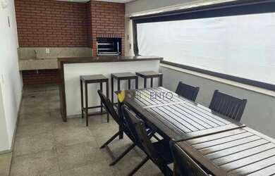 Imagem: O apartamento possui 1 Dormitório, 1 Banheiro, 1 Vaga na garagem