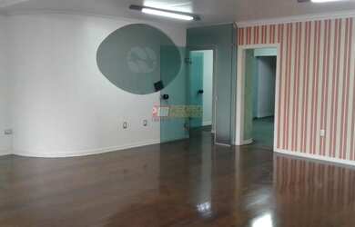 Imagem: O depósito possui 320m² de Área e está localizado em Rudge