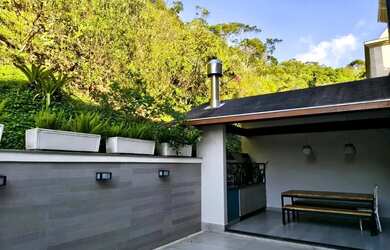 Imagem 6: Casa triplex à venda no Valparaiso, Petrópolis Rj , 4 suítes e 2 vagas de garagem