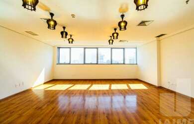 Imagem 2: Excelente sala comercial com copa, 2 banheiros e 2 vagas - Higienópolis