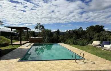 Imagem: A fazenda possui 180m² de Área e está localizado em Mairinque