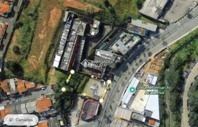 Imagem: O terreno possui 1.660m² de Área e está localizado em Demarchi