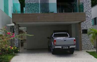 Imagem: A casa em condomínio possui 4 Dormitórios, 5 Banheiros, 4