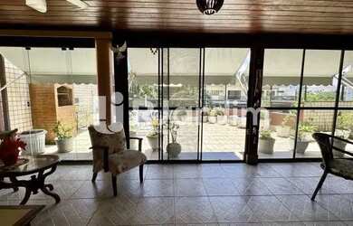 Imagem: O apartamento na cobertura possui 4 Dormitórios, 3 Banheiros