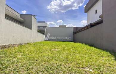 Imagem: O terreno à venda possui 200m² de Área e Imóvel mobiliado