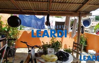 Imagem: A casa possui 5 Dormitórios, 3 Banheiros, 1 Vaga na garagem