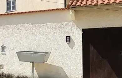 Imagem: A kitnet possui 1 Dormitório, 1 Banheiro, 1 Vaga na garagem