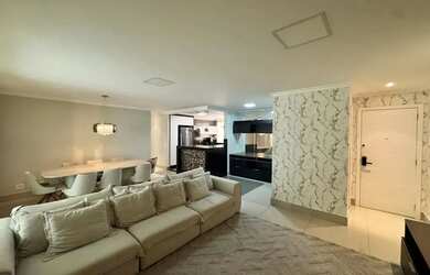 Imagem: O apartamento possui 3 Dormitórios, 5 Banheiros, 3 Vagas na