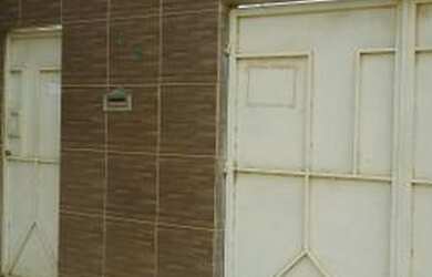 Imagem: A casa possui 2 Dormitórios, 2 Banheiros, 4 Vagas na garagem