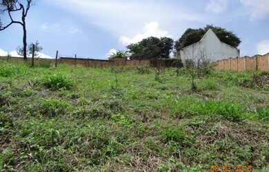 Imagem: O terreno possui 1000m² de Área e está localizado em Tropical
