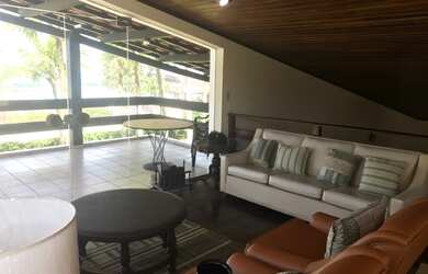 Imagem 16: Casa ampla com vista para o mar e com área de apoio exclusiva pé na...