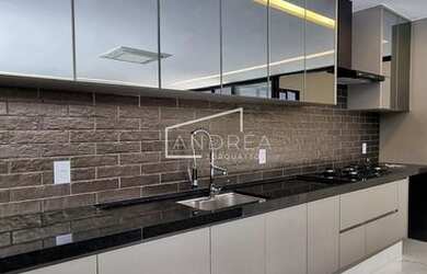 Imagem: A casa em condomínio possui 4 Dormitórios, 5 Banheiros, 4