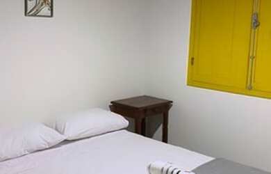 Imagem: A casa possui 3 Dormitórios e 1 Vaga na garagem e está localizado