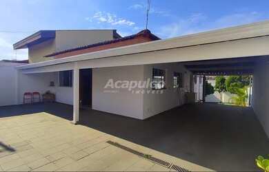 Imagem: A casa possui 2 Dormitórios, 1 Banheiro, 4 Vagas na garagem