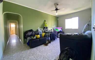 Imagem: O apartamento possui 3 Dormitórios, 1 Banheiro, 1 Vaga na garagem