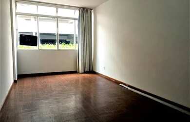 Imagem: O apartamento possui 1 Dormitório, 1 Banheiro, 40m² de Área