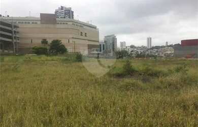 Imagem: O terreno possui 19.069m² de Área e está localizado em Jardim