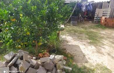 Imagem: A casa possui 2 Dormitórios, 1 Banheiro, 5 Vagas na garagem