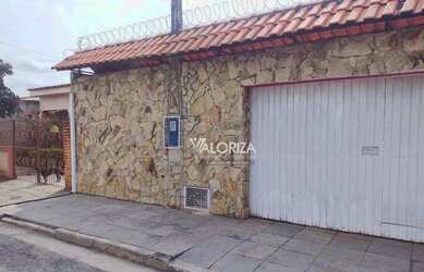 Imagem: A casa possui 3 Dormitórios, 3 Banheiros, 130m² de Área e